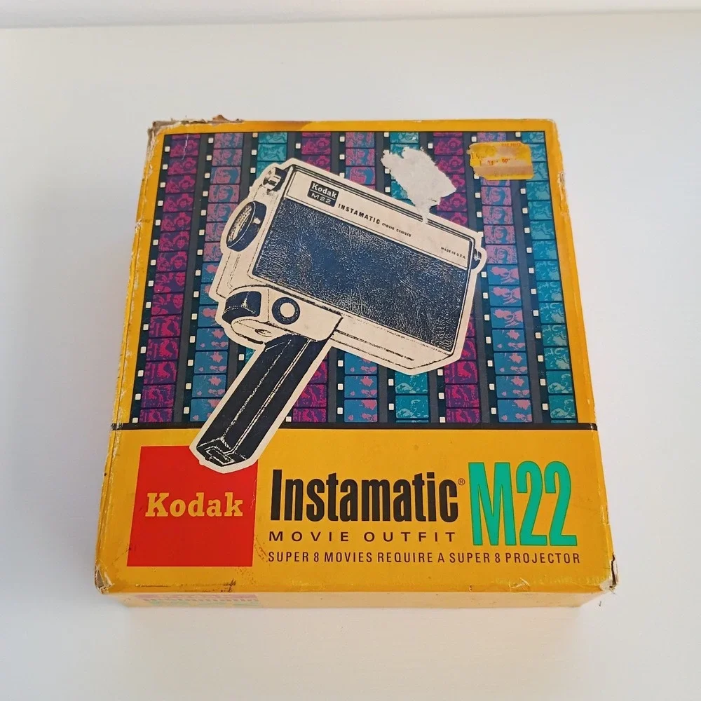 Vintage 1970‎ Kodak M22 Instamatic Super 8 camera Movie Outfit with original box